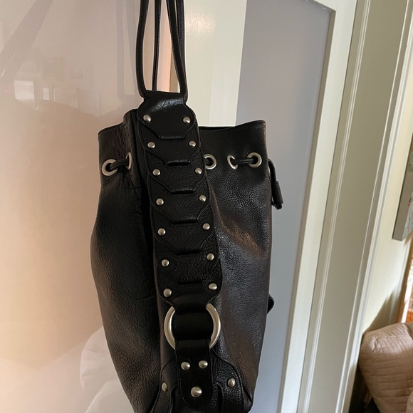 Kenneth Cole Studded Black Leather Shoulder Bag. Excellent Condition - Picture 2 of 4